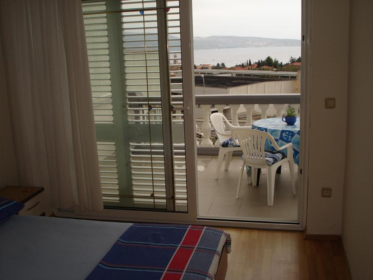 Apartments Villa Angela Krk Town Kamer foto